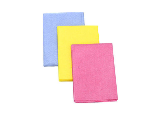 L'aiguille de teinture de couleur jetable a poinçonné les chiffons de nettoyage non tissés